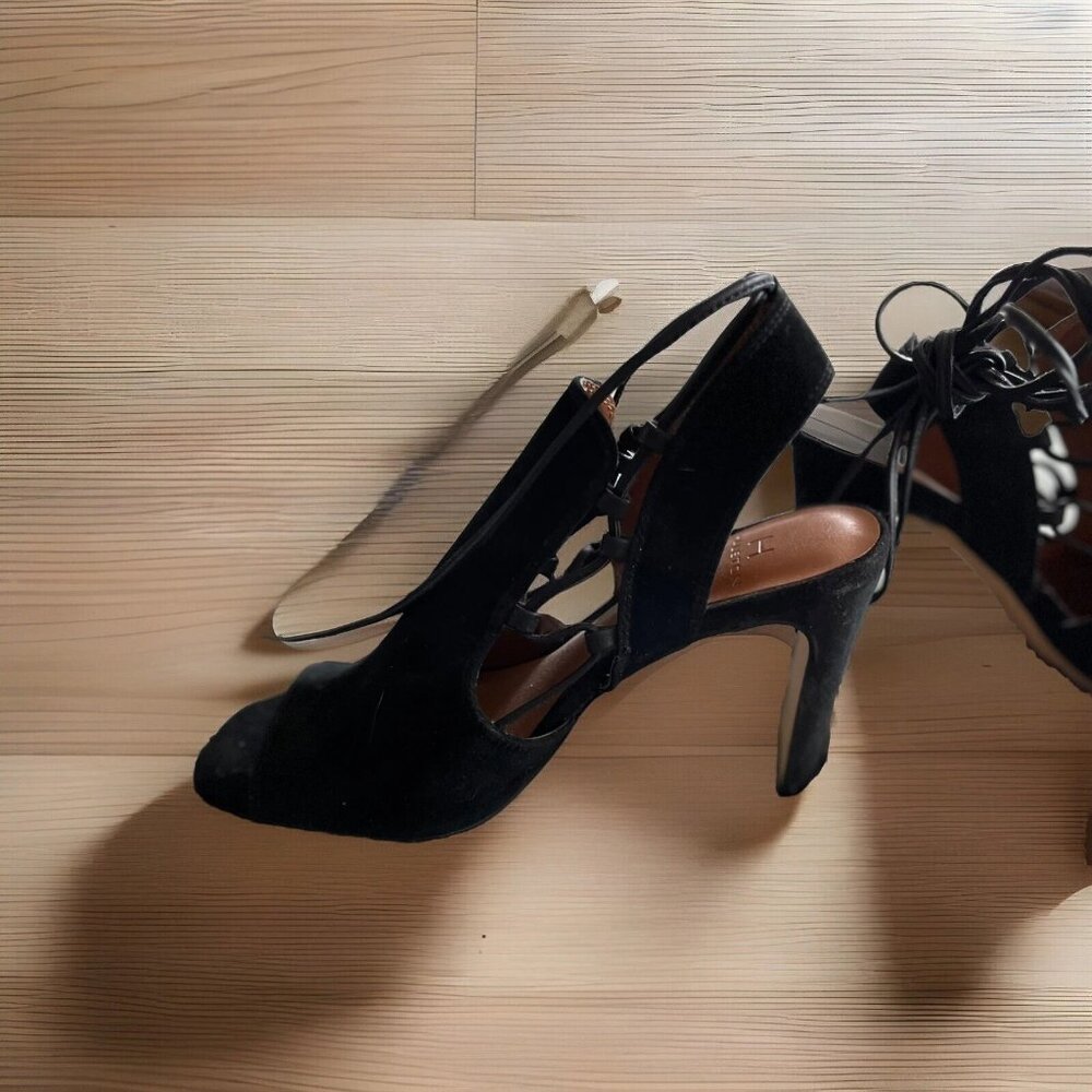 Halston Zoe Black Suede Lace Up Sling Back Peep Toe Heels Sz 6